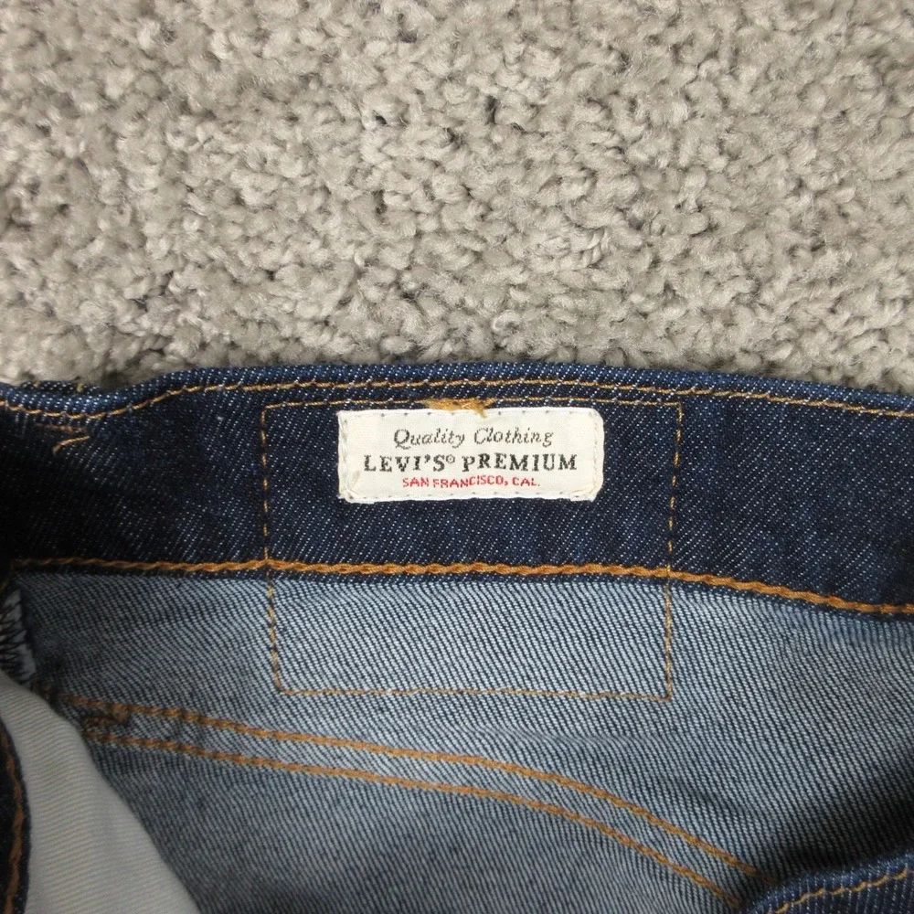 Levis Jeans Mens 31x30 Blue 512 Slim Tapered Premium Dark Wash Flex Denim Pants